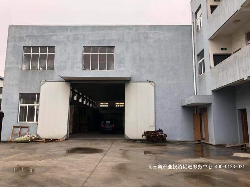 G2361 浙江省嘉兴港区4亩独门独院工业用地 2250平方米厂房 单层火车头式可装行车厂房 整体出售 单价只需4000元/平 